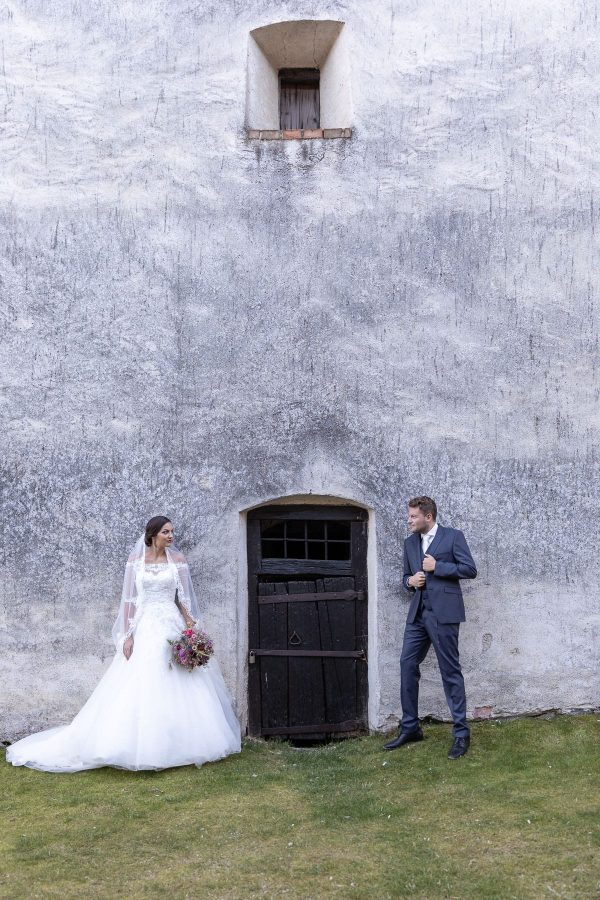 Hochzeitsfotograf, Burgenland, Kärnten, Burg Forchtenstein, Esterhazy, Rosalia, Klagenfurt, Braut, Vintage, Paarfotos, Brautpaar