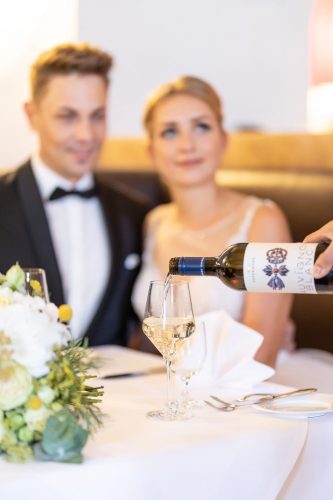 Hochzeitsfotograf, Burgenland, Kärnten, Schloss Esterhazy, Esterhazy, Klagenfurt, Hochzeitspaar, Wedding, Weddingphotography, Henrici, Hochzeitstafel