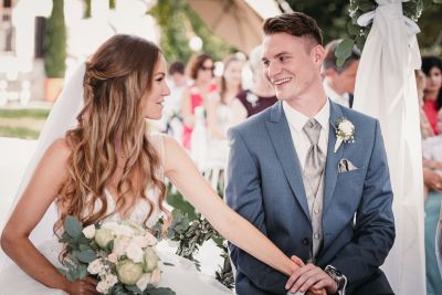 Hochzeitsfotografie, Hochzeitsfotograf, Heiraten, Hochzeitsreportage, Roman Huditsch Fotografie, Heiraten in Kärnten, Klagenfurt, Wörthersee, Maria Loretto, Schloss Maria Loretto, Hochzeitslocation, Traumhochzeit, Wedding, Wedding Photos Hochzeitsfotografie, Hochzeitsfotograf, Heiraten, Hochzeitsreportage, Roman Huditsch Fotografie, Heiraten in Kärnten, Klagenfurt, Wörthersee, Maria Loretto, Schloss Maria Loretto, Hochzeitslocation, Traumhochzeit, Wedding, Wedding Photos