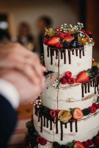 Suetschach, Feistritz, Rosental, Regenhochzeit, Begegnungszentrum Einspieler, Hochzeit, Hochzeitsfotos, Hochzeitsfotograf, Paarfotos, Roman Huditsch, Klagenfurt, Kärnten, Wörthersee, Hochzeitsbilder, Wedding, Wedding Photographer, Trauung, Fotograf, Hochzeitstorte Suetschach, Feistritz, Rosental, Regenhochzeit, Begegnungszentrum Einspieler, Hochzeit, Hochzeitsfotos, Hochzeitsfotograf, Paarfotos, Roman Huditsch, Klagenfurt, Kärnten, Wörthersee, Hochzeitsbilder, Wedding, Wedding Photographer, Trauung, Fotograf, Hochzeitstorte