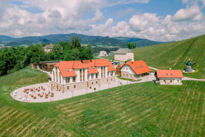 Taggenbrunn, Weingut, St. Veit, Hochzeit, Hochzeitsfotos, Hochzeitsfotograf, Paarfotos, Roman Huditsch, Klagenfurt, Kärnten, Wörthersee, Hochzeitsbilder, Wedding, Wedding Photographer, Trauung, Fotograf, Tafel, Hochzeitslocation Taggenbrunn, Weingut, St. Veit, Hochzeit, Hochzeitsfotos, Hochzeitsfotograf, Paarfotos, Roman Huditsch, Klagenfurt, Kärnten, Wörthersee, Hochzeitsbilder, Wedding, Wedding Photographer, Trauung, Fotograf, Tafel, Hochzeitslocation