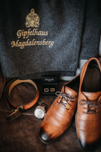 Gipfelhaus Magdalensberg, Magdalensberg, Hochzeit, Hochzeitsfotos, Hochzeitsfotograf, Paarfotos, Roman Huditsch, Klagenfurt, Kärnten, Wörthersee, Hochzeitsbilder, Wedding, Wedding Photographer, Trauung, Fotograf, Hochzeitsreportage, Winter, Winterhochzeit, Schnee, Getting Ready Gipfelhaus Magdalensberg, Magdalensberg, Hochzeit, Hochzeitsfotos, Hochzeitsfotograf, Paarfotos, Roman Huditsch, Klagenfurt, Kärnten, Wörthersee, Hochzeitsbilder, Wedding, Wedding Photographer, Trauung, Fotograf, Hochzeitsreportage, Winter, Winterhochzeit, Schnee, Getting Ready