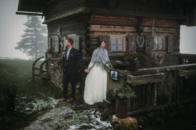 Gipfelhaus Magdalensberg, Magdalensberg, Hochzeit, Hochzeitsfotos, Hochzeitsfotograf, Paarfotos, Roman Huditsch, Klagenfurt, Kärnten, Wörthersee, Hochzeitsbilder, Wedding, Wedding Photographer, Trauung, Fotograf, Hochzeitsreportage, Winter, Winterhochzeit, Schnee, Paarfotos Gipfelhaus Magdalensberg, Magdalensberg, Hochzeit, Hochzeitsfotos, Hochzeitsfotograf, Paarfotos, Roman Huditsch, Klagenfurt, Kärnten, Wörthersee, Hochzeitsbilder, Wedding, Wedding Photographer, Trauung, Fotograf, Hochzeitsreportage, Winter, Winterhochzeit, Schnee, Paarfotos