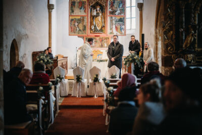 Gipfelhaus Magdalensberg, Magdalensberg, Hochzeit, Hochzeitsfotos, Hochzeitsfotograf, Paarfotos, Roman Huditsch, Klagenfurt, Kärnten, Wörthersee, Hochzeitsbilder, Wedding, Wedding Photographer, Trauung, Fotograf, Hochzeitsreportage, Winter, Winterhochzeit, Schnee, Trauung, Kirche Gipfelhaus Magdalensberg, Magdalensberg, Hochzeit, Hochzeitsfotos, Hochzeitsfotograf, Paarfotos, Roman Huditsch, Klagenfurt, Kärnten, Wörthersee, Hochzeitsbilder, Wedding, Wedding Photographer, Trauung, Fotograf, Hochzeitsreportage, Winter, Winterhochzeit, Schnee, Trauung, Kirche