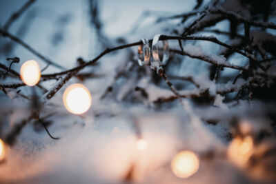 Gipfelhaus Magdalensberg, Magdalensberg, Hochzeit, Hochzeitsfotos, Hochzeitsfotograf, Paarfotos, Roman Huditsch, Klagenfurt, Kärnten, Wörthersee, Hochzeitsbilder, Wedding, Wedding Photographer, Trauung, Fotograf, Hochzeitsreportage, Winter, Winterhochzeit, Schnee, Eheringe Gipfelhaus Magdalensberg, Magdalensberg, Hochzeit, Hochzeitsfotos, Hochzeitsfotograf, Paarfotos, Roman Huditsch, Klagenfurt, Kärnten, Wörthersee, Hochzeitsbilder, Wedding, Wedding Photographer, Trauung, Fotograf, Hochzeitsreportage, Winter, Winterhochzeit, Schnee, Eheringe