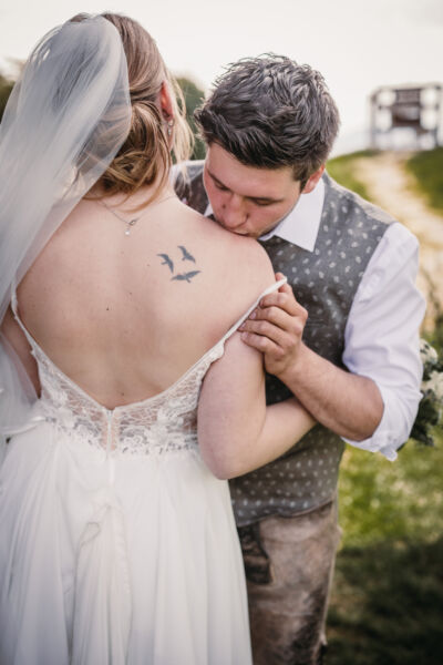 Gipfelhaus Magdalensberg, Magdalensberg, Hochzeit, Hochzeitsfotos, Hochzeitsfotograf, Paarfotos, Roman Huditsch, Klagenfurt, Kärnten, Wörthersee, Hochzeitsbilder, Wedding, Wedding Photographer, Trauung, Fotograf, Hochzeitsreportage, Berghochzeit Gipfelhaus Magdalensberg, Magdalensberg, Hochzeit, Hochzeitsfotos, Hochzeitsfotograf, Paarfotos, Roman Huditsch, Klagenfurt, Kärnten, Wörthersee, Hochzeitsbilder, Wedding, Wedding Photographer, Trauung, Fotograf, Hochzeitsreportage, Berghochzeit