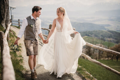 Gipfelhaus Magdalensberg, Magdalensberg, Hochzeit, Hochzeitsfotos, Hochzeitsfotograf, Paarfotos, Roman Huditsch, Klagenfurt, Kärnten, Wörthersee, Hochzeitsbilder, Wedding, Wedding Photographer, Trauung, Fotograf, Hochzeitsreportage, Berghochzeit Gipfelhaus Magdalensberg, Magdalensberg, Hochzeit, Hochzeitsfotos, Hochzeitsfotograf, Paarfotos, Roman Huditsch, Klagenfurt, Kärnten, Wörthersee, Hochzeitsbilder, Wedding, Wedding Photographer, Trauung, Fotograf, Hochzeitsreportage, Berghochzeit