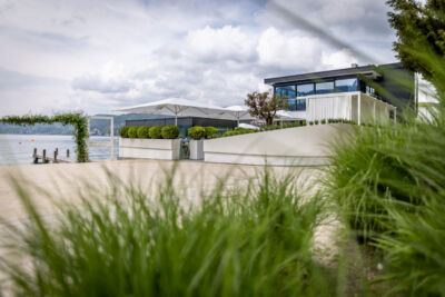 Pörtschach, Jilly Beach, Hochzeit, Hochzeitsfotos, Hochzeitsfotograf, Paarfotos, Roman Huditsch, Kärnten, Wörthersee, Hochzeitsbilder, Wedding, Wedding Photographer, Trauung, Fotograf, Hochzeitsreportage, Seehochzeit, Hochzeitslocation, Strandbar Pörtschach, Jilly Beach, Hochzeit, Hochzeitsfotos, Hochzeitsfotograf, Paarfotos, Roman Huditsch, Kärnten, Wörthersee, Hochzeitsbilder, Wedding, Wedding Photographer, Trauung, Fotograf, Hochzeitsreportage, Seehochzeit, Hochzeitslocation, Strandbar