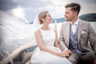 Pörtschach, Jilly Beach, Hochzeit, Hochzeitsfotos, Hochzeitsfotograf, Paarfotos, Roman Huditsch, Kärnten, Wörthersee, Hochzeitsbilder, Wedding, Wedding Photographer, Trauung, Fotograf, Hochzeitsreportage, Seehochzeit, Paarfotos, Bootsfahrt, Motorboot Pörtschach, Jilly Beach, Hochzeit, Hochzeitsfotos, Hochzeitsfotograf, Paarfotos, Roman Huditsch, Kärnten, Wörthersee, Hochzeitsbilder, Wedding, Wedding Photographer, Trauung, Fotograf, Hochzeitsreportage, Seehochzeit, Paarfotos, Bootsfahrt, Motorboot
