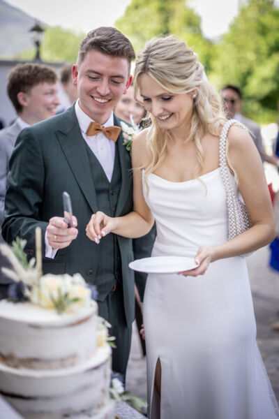 Villa Bergzauber, Oberösterreich, Hochzeit, Hochzeitsfotograf, Roman Huditsch Fotografie, Kärnten, Wörthersee, Klagenfurt, Hochzeitsfotos, Hochzeitslocation, Berghochzeit, Sektempfang, Hochzeitstorte, Tortenanschnitt Villa Bergzauber, Oberösterreich, Hochzeit, Hochzeitsfotograf, Roman Huditsch Fotografie, Kärnten, Wörthersee, Klagenfurt, Hochzeitsfotos, Hochzeitslocation, Berghochzeit, Sektempfang, Hochzeitstorte, Tortenanschnitt