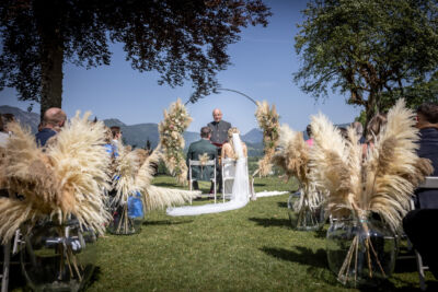 Villa Bergzauber, Oberösterreich, Hochzeit, Hochzeitsfotograf, Roman Huditsch Fotografie, Kärnten, Wörthersee, Klagenfurt, Hochzeitsfotos, Hochzeitslocation, Berghochzeit, Trauung, Trauung im Freien Villa Bergzauber, Oberösterreich, Hochzeit, Hochzeitsfotograf, Roman Huditsch Fotografie, Kärnten, Wörthersee, Klagenfurt, Hochzeitsfotos, Hochzeitslocation, Berghochzeit, Trauung, Trauung im Freien