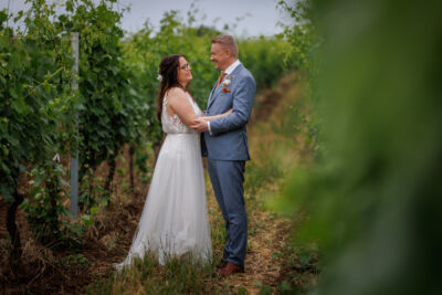 Hochzeitsfotos, Hochzeitsfotograf, Hochzeit, Fotograf, Kärnten, Wörthersee, Burgenland, Rust, Roman Huditsch Fotografie, Hochzeitsreportage, Neusiedler See, Vintage, Boho, Himmelblau, Paarshooting, Brautpaar, Brautpaarshooting, Gewitter, Regen, Regenhochzeit, Weingarten Hochzeitsfotos, Hochzeitsfotograf, Hochzeit, Fotograf, Kärnten, Wörthersee, Burgenland, Rust, Roman Huditsch Fotografie, Hochzeitsreportage, Neusiedler See, Vintage, Boho, Himmelblau, Paarshooting, Brautpaar, Brautpaarshooting, Gewitter, Regen, Regenhochzeit, Weingarten