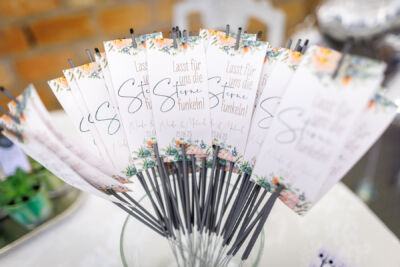 Hochzeitsfotos, Hochzeitsfotograf, Hochzeit, Fotograf, Kärnten, Wörthersee, Burgenland, Rust, Roman Huditsch Fotografie, Hochzeitsreportage, Neusiedler See, Vintage, Boho, Himmelblau, Paarshooting, Brautpaar, Brautpaarshooting, Gewitter, Regen, Regenhochzeit, Hochzeitslocation, Tafel, Dekoration Hochzeitsfotos, Hochzeitsfotograf, Hochzeit, Fotograf, Kärnten, Wörthersee, Burgenland, Rust, Roman Huditsch Fotografie, Hochzeitsreportage, Neusiedler See, Vintage, Boho, Himmelblau, Paarshooting, Brautpaar, Brautpaarshooting, Gewitter, Regen, Regenhochzeit, Hochzeitslocation, Tafel, Dekoration