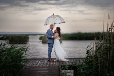 Hochzeitsfotos, Hochzeitsfotograf, Hochzeit, Fotograf, Kärnten, Wörthersee, Burgenland, Rust, Roman Huditsch Fotografie, Hochzeitsreportage, Neusiedler See, Vintage, Boho, Himmelblau, Paarshooting, Brautpaar, Brautpaarshooting, Gewitter, Regen, Regenhochzeit, Weingarten Hochzeitsfotos, Hochzeitsfotograf, Hochzeit, Fotograf, Kärnten, Wörthersee, Burgenland, Rust, Roman Huditsch Fotografie, Hochzeitsreportage, Neusiedler See, Vintage, Boho, Himmelblau, Paarshooting, Brautpaar, Brautpaarshooting, Gewitter, Regen, Regenhochzeit, Weingarten