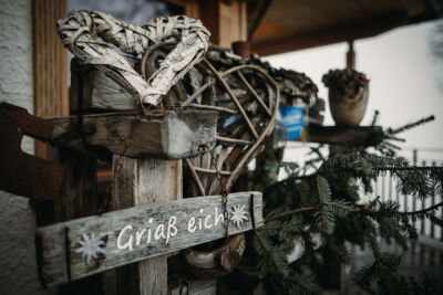 Gipfelhaus Magdalensberg, Magdalensberg, Hochzeit, Hochzeitsfotos, Hochzeitsfotograf, Paarfotos, Roman Huditsch, Klagenfurt, Kärnten, Wörthersee, Hochzeitsbilder, Wedding, Wedding Photographer, Trauung, Fotograf, Hochzeitsreportage, Winter, Winterhochzeit, Schnee, Paarfotos Gipfelhaus Magdalensberg, Magdalensberg, Hochzeit, Hochzeitsfotos, Hochzeitsfotograf, Paarfotos, Roman Huditsch, Klagenfurt, Kärnten, Wörthersee, Hochzeitsbilder, Wedding, Wedding Photographer, Trauung, Fotograf, Hochzeitsreportage, Winter, Winterhochzeit, Schnee, Paarfotos