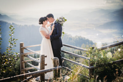 Magdalensberg, Berghochzeit, Gipfelhaus, Hochzeitsfotos, Hochzeitsfotograf, Hochzeit, Fotograf, Kärnten, Wörthersee, Roman Huditsch Fotografie, Hochzeitsreportage, Vintage, Boho, Paarshooting, Brautpaar, Brautpaarshooting, Hochzeitslocation, Paarfotos, Paarfoto, Paarshooting Magdalensberg, Berghochzeit, Gipfelhaus, Hochzeitsfotos, Hochzeitsfotograf, Hochzeit, Fotograf, Kärnten, Wörthersee, Roman Huditsch Fotografie, Hochzeitsreportage, Vintage, Boho, Paarshooting, Brautpaar, Brautpaarshooting, Hochzeitslocation, Paarfotos, Paarfoto, Paarshooting