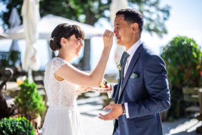 Magdalensberg, Berghochzeit, Gipfelhaus, Hochzeitsfotos, Hochzeitsfotograf, Hochzeit, Fotograf, Kärnten, Wörthersee, Roman Huditsch Fotografie, Hochzeitsreportage, Vintage, Boho, Paarshooting, Brautpaar, Brautpaarshooting, Hochzeitslocation, Sektempfang, Hochzeitstorte, Tortenanschnitt Magdalensberg, Berghochzeit, Gipfelhaus, Hochzeitsfotos, Hochzeitsfotograf, Hochzeit, Fotograf, Kärnten, Wörthersee, Roman Huditsch Fotografie, Hochzeitsreportage, Vintage, Boho, Paarshooting, Brautpaar, Brautpaarshooting, Hochzeitslocation, Sektempfang, Hochzeitstorte, Tortenanschnitt