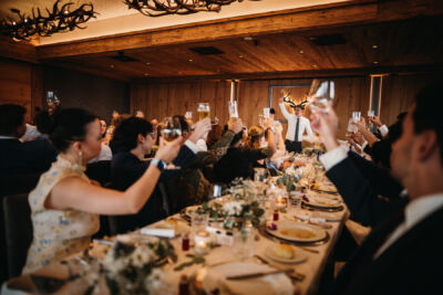 Magdalensberg, Berghochzeit, Gipfelhaus, Hochzeitsfotos, Hochzeitsfotograf, Hochzeit, Fotograf, Kärnten, Wörthersee, Roman Huditsch Fotografie, Hochzeitsreportage, Vintage, Boho, Paarshooting, Brautpaar, Brautpaarshooting, Hochzeitslocation, Tafel, Hochzeitsessen Magdalensberg, Berghochzeit, Gipfelhaus, Hochzeitsfotos, Hochzeitsfotograf, Hochzeit, Fotograf, Kärnten, Wörthersee, Roman Huditsch Fotografie, Hochzeitsreportage, Vintage, Boho, Paarshooting, Brautpaar, Brautpaarshooting, Hochzeitslocation, Tafel, Hochzeitsessen