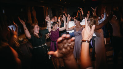 Magdalensberg, Berghochzeit, Gipfelhaus, Hochzeitsfotos, Hochzeitsfotograf, Hochzeit, Fotograf, Kärnten, Wörthersee, Roman Huditsch Fotografie, Hochzeitsreportage, Vintage, Boho, Paarshooting, Brautpaar, Brautpaarshooting, Hochzeitslocation, Party, Partyfotos, Tanzen, DJ Magdalensberg, Berghochzeit, Gipfelhaus, Hochzeitsfotos, Hochzeitsfotograf, Hochzeit, Fotograf, Kärnten, Wörthersee, Roman Huditsch Fotografie, Hochzeitsreportage, Vintage, Boho, Paarshooting, Brautpaar, Brautpaarshooting, Hochzeitslocation, Party, Partyfotos, Tanzen, DJ