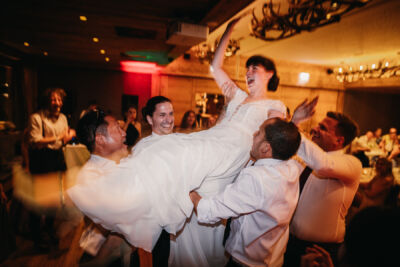 Magdalensberg, Berghochzeit, Gipfelhaus, Hochzeitsfotos, Hochzeitsfotograf, Hochzeit, Fotograf, Kärnten, Wörthersee, Roman Huditsch Fotografie, Hochzeitsreportage, Vintage, Boho, Paarshooting, Brautpaar, Brautpaarshooting, Hochzeitslocation, Party, Partyfotos, Tanzen, DJ Magdalensberg, Berghochzeit, Gipfelhaus, Hochzeitsfotos, Hochzeitsfotograf, Hochzeit, Fotograf, Kärnten, Wörthersee, Roman Huditsch Fotografie, Hochzeitsreportage, Vintage, Boho, Paarshooting, Brautpaar, Brautpaarshooting, Hochzeitslocation, Party, Partyfotos, Tanzen, DJ