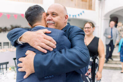 Feldkirchen, Amthof, Hochzeitsfotos, Hochzeitsfotograf, Hochzeit, Fotograf, Kärnten, Wörthersee, Roman Huditsch Fotografie, Hochzeitsreportage, Vintage, Boho, Paarshooting, Brautpaar, Brautpaarshooting, Hochzeitslocation, Brautvater, Gratulation Feldkirchen, Amthof, Hochzeitsfotos, Hochzeitsfotograf, Hochzeit, Fotograf, Kärnten, Wörthersee, Roman Huditsch Fotografie, Hochzeitsreportage, Vintage, Boho, Paarshooting, Brautpaar, Brautpaarshooting, Hochzeitslocation, Brautvater, Gratulation