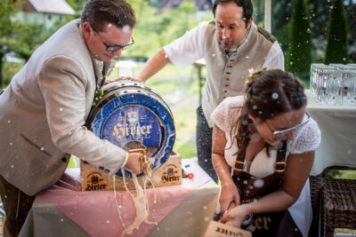 Villach, Hochzeitsfotos, Hochzeitsfotograf, Hochzeit, Fotograf, Kärnten, Wörthersee, Roman Huditsch Fotografie, Hochzeitsreportage, Vintage, Boho, Reportage, Fotoreportage, Bieranstich, Restaurant Zollner Villach, Hochzeitsfotos, Hochzeitsfotograf, Hochzeit, Fotograf, Kärnten, Wörthersee, Roman Huditsch Fotografie, Hochzeitsreportage, Vintage, Boho, Reportage, Fotoreportage, Bieranstich, Restaurant Zollner