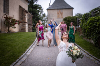 Hochzeitsfotos, Hochzeitsfotograf, Hochzeit, Fotograf, Kärnten, Wörthersee, Magdalensberg, Berghochzeit, Gipfelhaus, Skorianz, Roman Huditsch Fotografie, Hochzeitsreportage, Vintage, Boho, Reportage, Fotoreportage Hochzeitsfotos, Hochzeitsfotograf, Hochzeit, Fotograf, Kärnten, Wörthersee, Magdalensberg, Berghochzeit, Gipfelhaus, Skorianz, Roman Huditsch Fotografie, Hochzeitsreportage, Vintage, Boho, Reportage, Fotoreportage