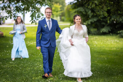 St. Margarethen, Wolfsberg, Reiterhof Stückler, Hochzeitsfotos, Hochzeitsfotograf, Hochzeit, Fotograf, Kärnten, Wörthersee, Roman Huditsch Fotografie, Hochzeitsreportage, Vintage, Boho, Reportage, Fotoreportage, Paarfotos, First Look St. Margarethen, Wolfsberg, Reiterhof Stückler, Hochzeitsfotos, Hochzeitsfotograf, Hochzeit, Fotograf, Kärnten, Wörthersee, Roman Huditsch Fotografie, Hochzeitsreportage, Vintage, Boho, Reportage, Fotoreportage, Paarfotos, First Look