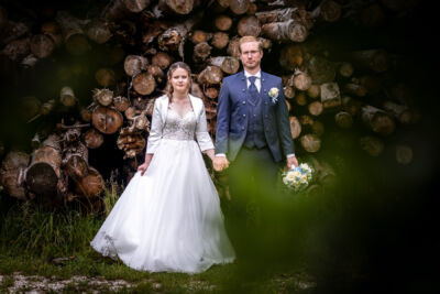 St. Margarethen, Wolfsberg, Reiterhof Stückler, Hochzeitsfotos, Hochzeitsfotograf, Hochzeit, Fotograf, Kärnten, Wörthersee, Roman Huditsch Fotografie, Hochzeitsreportage, Vintage, Boho, Reportage, Fotoreportage, Paarfotos, Brautpaarshooting, Regenhochzeit, Regen, Brautpaar St. Margarethen, Wolfsberg, Reiterhof Stückler, Hochzeitsfotos, Hochzeitsfotograf, Hochzeit, Fotograf, Kärnten, Wörthersee, Roman Huditsch Fotografie, Hochzeitsreportage, Vintage, Boho, Reportage, Fotoreportage, Paarfotos, Brautpaarshooting, Regenhochzeit, Regen, Brautpaar