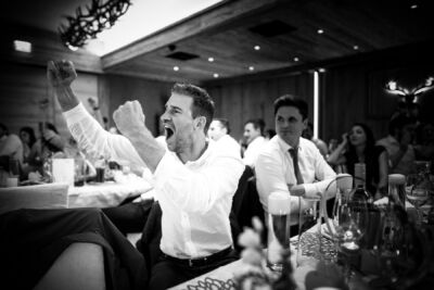 Hochzeitsfotos, Hochzeitsfotograf, Hochzeit, Fotograf, Kärnten, Wörthersee, Magdalensberg, Berghochzeit, Gipfelhaus, Skorianz, Roman Huditsch Fotografie, Hochzeitsreportage, Vintage, Boho, Reportage, Fotoreportage Hochzeitsfotos, Hochzeitsfotograf, Hochzeit, Fotograf, Kärnten, Wörthersee, Magdalensberg, Berghochzeit, Gipfelhaus, Skorianz, Roman Huditsch Fotografie, Hochzeitsreportage, Vintage, Boho, Reportage, Fotoreportage