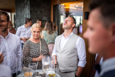 Hochzeitsfotos, Hochzeitsfotograf, Hochzeit, Fotograf, Kärnten, Wörthersee, Magdalensberg, Berghochzeit, Gipfelhaus, Skorianz, Roman Huditsch Fotografie, Hochzeitsreportage, Vintage, Boho, Reportage, Fotoreportage Hochzeitsfotos, Hochzeitsfotograf, Hochzeit, Fotograf, Kärnten, Wörthersee, Magdalensberg, Berghochzeit, Gipfelhaus, Skorianz, Roman Huditsch Fotografie, Hochzeitsreportage, Vintage, Boho, Reportage, Fotoreportage