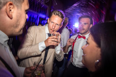 Hochzeitsfotos, Hochzeitsfotograf, Hochzeit, Fotograf, Kärnten, Wörthersee, Klagenfurt, Ruderverein, Albatros, Schifffahrt, Roman Huditsch Fotografie, Hochzeitsreportage, Vintage, Boho, Reportage, Fotoreportage Hochzeitsfotos, Hochzeitsfotograf, Hochzeit, Fotograf, Kärnten, Wörthersee, Klagenfurt, Ruderverein, Albatros, Schifffahrt, Roman Huditsch Fotografie, Hochzeitsreportage, Vintage, Boho, Reportage, Fotoreportage