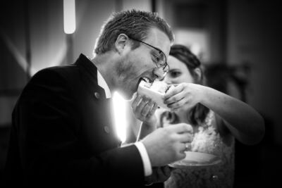 St. Margarethen, Wolfsberg, Reiterhof Stückler, Hochzeitsfotos, Hochzeitsfotograf, Hochzeit, Fotograf, Kärnten, Wörthersee, Roman Huditsch Fotografie, Hochzeitsreportage, Vintage, Boho, Reportage, Fotoreportage, Tortenanschnitt, Hochzeitstorte St. Margarethen, Wolfsberg, Reiterhof Stückler, Hochzeitsfotos, Hochzeitsfotograf, Hochzeit, Fotograf, Kärnten, Wörthersee, Roman Huditsch Fotografie, Hochzeitsreportage, Vintage, Boho, Reportage, Fotoreportage, Tortenanschnitt, Hochzeitstorte