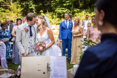 Hochzeitsfotos, Hochzeitsfotograf, Hochzeit, Fotograf, Kärnten, Wörthersee, Reiterhof Stückler, Wolfsberg, St. Margarethen, Roman Huditsch Fotografie, Hochzeitsreportage, Vintage, Boho, Reportage, Fotoreportage, Zeremonie, freie Trauung Hochzeitsfotos, Hochzeitsfotograf, Hochzeit, Fotograf, Kärnten, Wörthersee, Reiterhof Stückler, Wolfsberg, St. Margarethen, Roman Huditsch Fotografie, Hochzeitsreportage, Vintage, Boho, Reportage, Fotoreportage, Zeremonie, freie Trauung