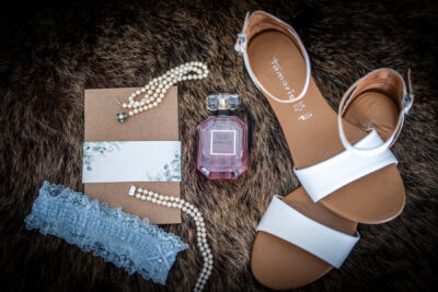 Hochzeitsfotos, Hochzeitsfotograf, Hochzeit, Fotograf, Kärnten, Wörthersee, Lillis Feststadl, Feldkirchen, Klein St. Veit, Roman Huditsch Fotografie, Hochzeitsreportage, Vintage, Boho, Reportage, Fotoreportage, Getting Ready, Brautkleid