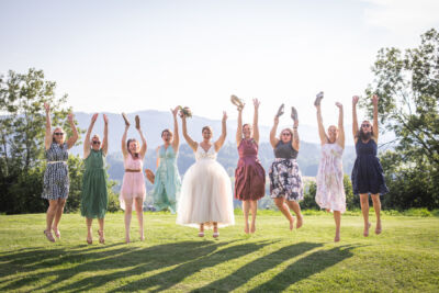 Hochzeitsfotos, Hochzeitsfotograf, Hochzeit, Fotograf, Kärnten, Wörthersee, Lillis Feststadl, Feldkirchen, Klein St. Veit, Roman Huditsch Fotografie, Hochzeitsreportage, Vintage, Boho, Reportage, Fotoreportage, Gruppenfotos