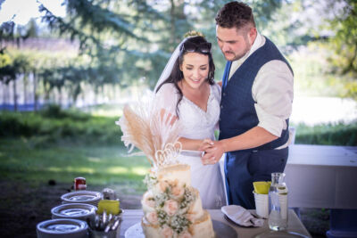 Centris, St. Jakob im Rosental, Rosental, Hochzeitsfotografie, Hochzeitsfotos, Hochzeitsfotograf, Hochzeit, Fotograf, Kärnten, Wörthersee, Roman Huditsch Fotografie, Hochzeitsreportage, Tortenanschnitt, Hochzeitstorte