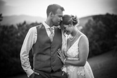 Hochzeitsfotos, Hochzeitsfotograf, Hochzeit, Fotograf, Kärnten, Wörthersee, Lillis Feststadl, Feldkirchen, Klein St. Veit, Roman Huditsch Fotografie, Hochzeitsreportage, Vintage, Boho, Reportage, Fotoreportage, Paarfotos, Brautpaarfotos